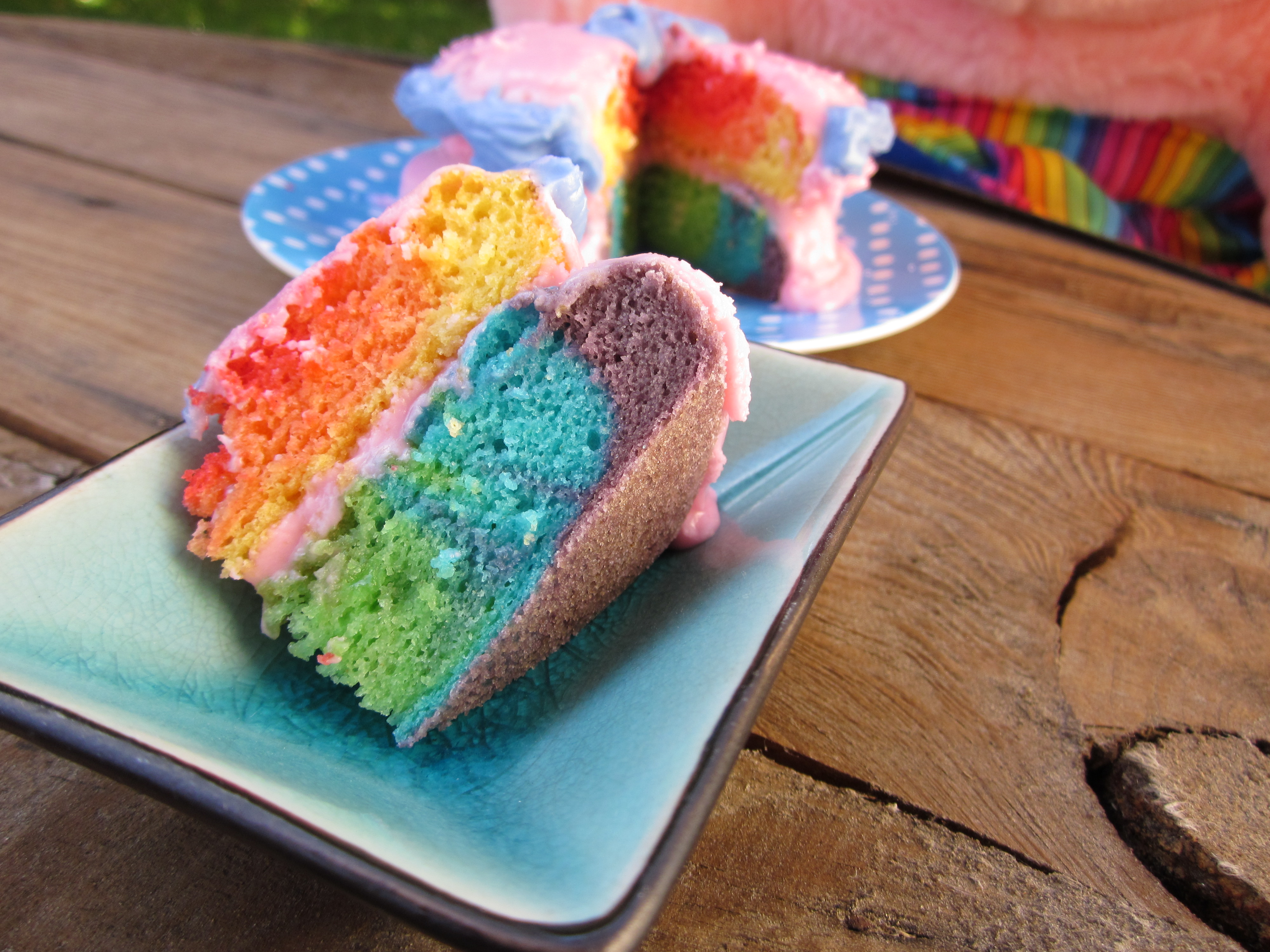 [Image: smackers_gay_cake.jpg]